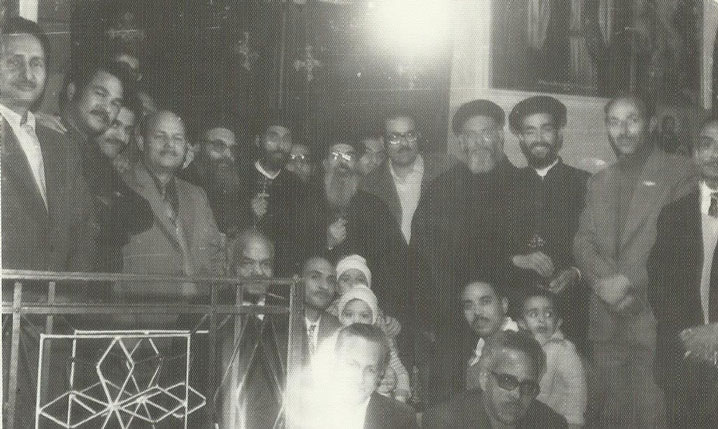 استقبال ابونا بالكنيسة يوم 23-12-1977
